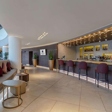 Doubletree By Hilton Yerevan City Centre Екстериор снимка